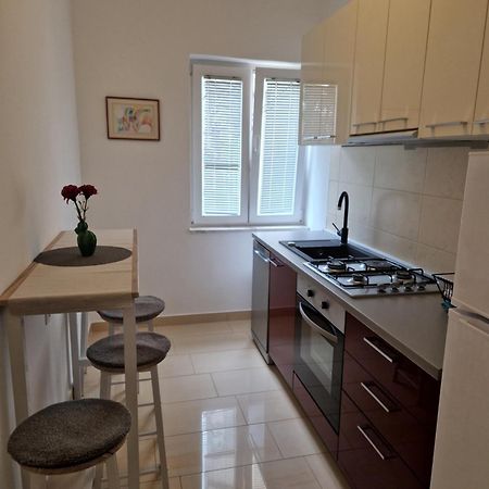 Apartments Jadranka ノヴァリャ エクステリア 写真