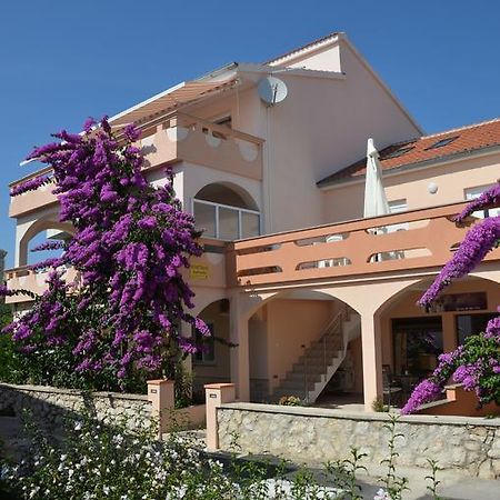 Apartments Jadranka ノヴァリャ エクステリア 写真