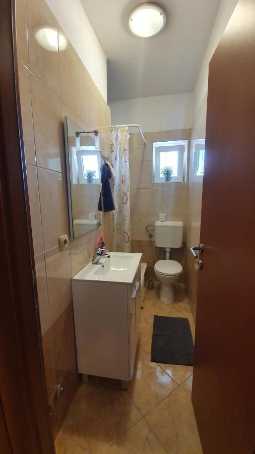 Apartments Jadranka ノヴァリャ エクステリア 写真
