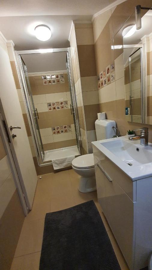 Apartments Jadranka ノヴァリャ エクステリア 写真