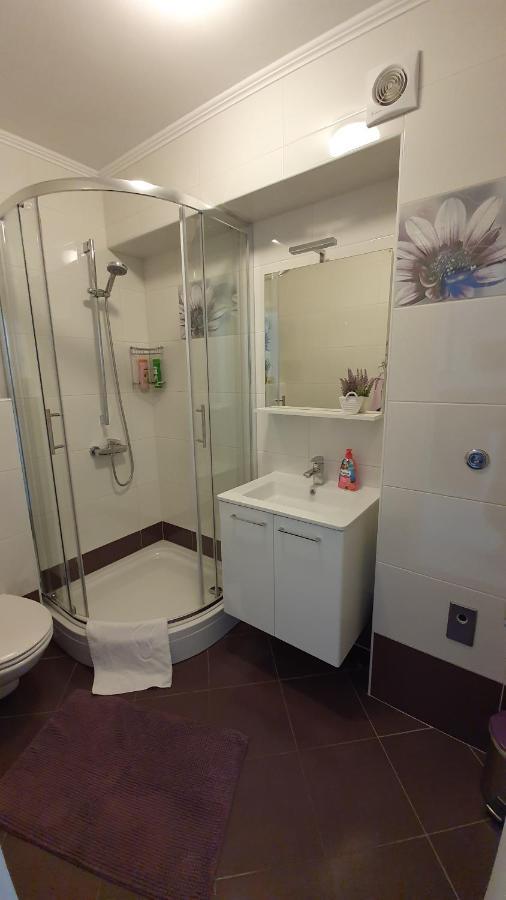 Apartments Jadranka ノヴァリャ エクステリア 写真