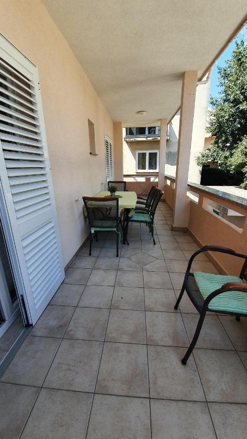 Apartments Jadranka ノヴァリャ エクステリア 写真