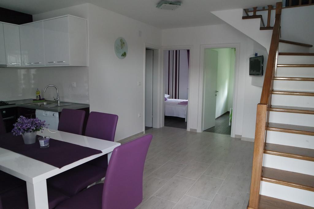 Apartments Jadranka ノヴァリャ エクステリア 写真